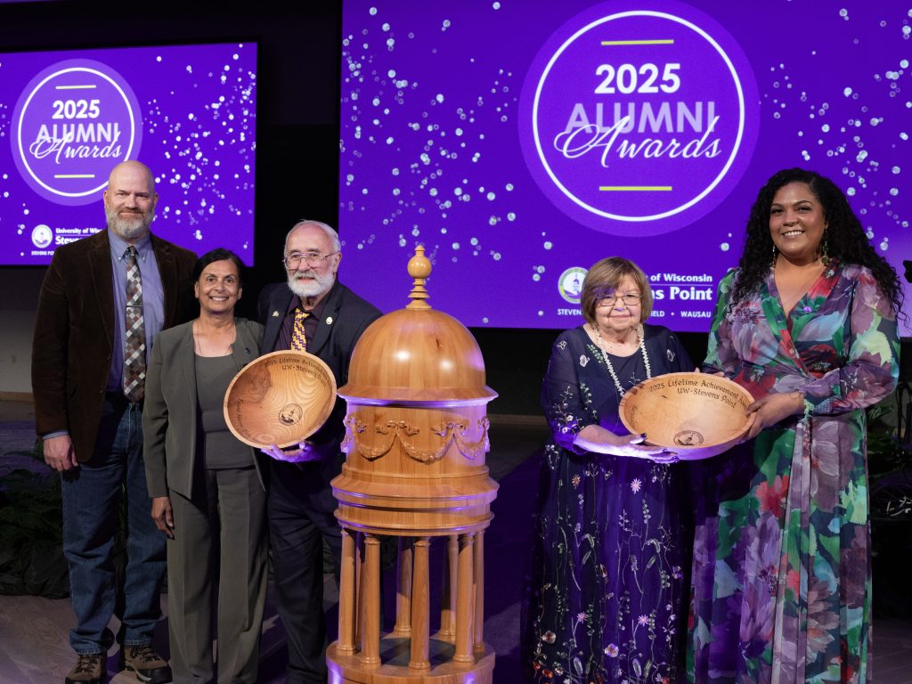 Photo of Frank and Kathleen Haeni receiving their award
