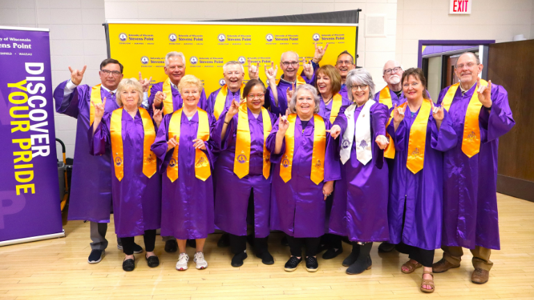 A group of Pointer Alumni celebrating their Iris Reunion
