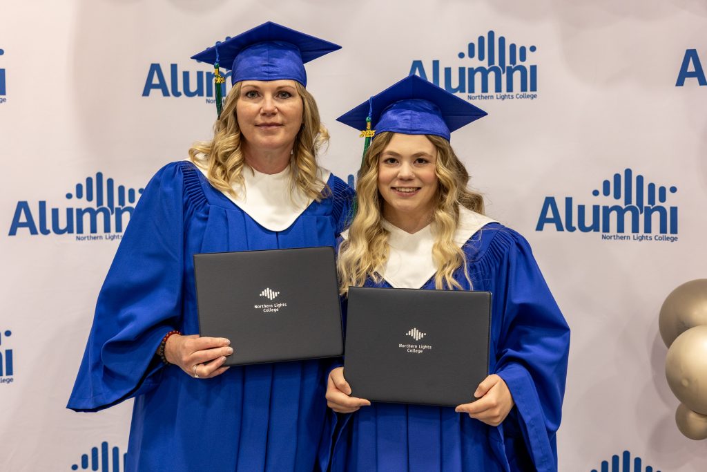 Alumni (4)