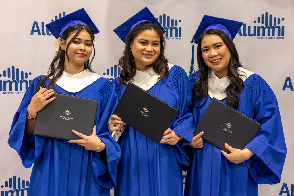 Alumni (6)