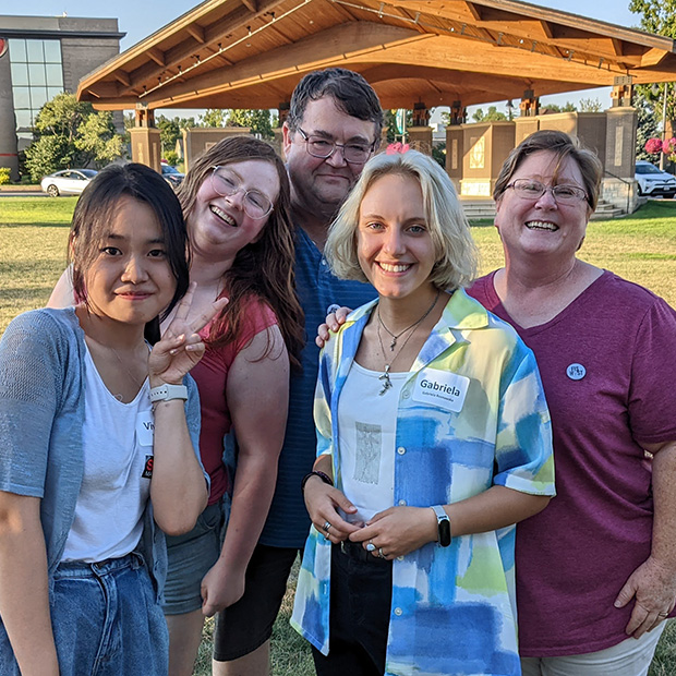 Yiwei “Vivien” Yan ‘26, Moraine Shore ’23, Craig Shore, Gabriela Risnawska ‘26, and Monique Shore ’90.