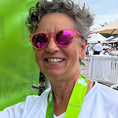 Nora Mann ’80