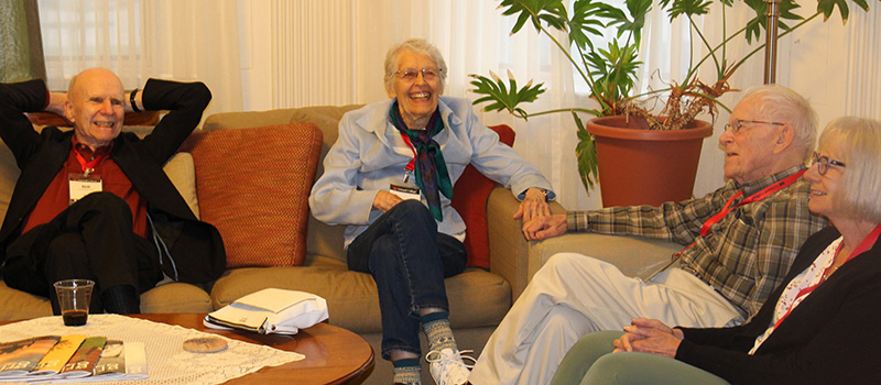 Bill Ingram ’53, left, Liz (Barnard) Brooke ’54, and Tom Carpenter ’54.
