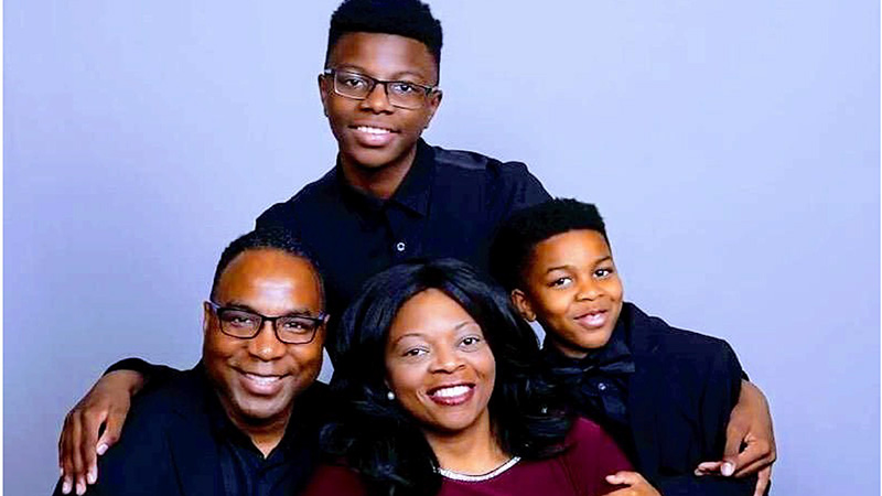 Fredrick Mann ’97 and his family.