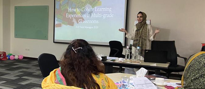 Mariam Asaad ’14 leads a seminar.
